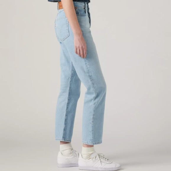 Levi's Premium 501 | EUC Original HighRise Cropped Jeans | Light Wash | Size 26 - Picture 10 of 16